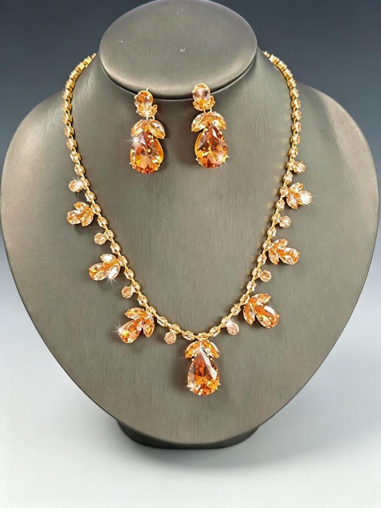 Elegant Crystal Necklace & Earrings Set for Weddings and Banquets
