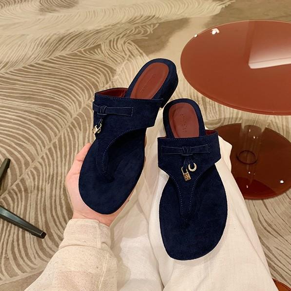Sheepskin~ navy blue Korean version of flip-flops women's summer wear flat-bottomed leather beach fringed toe cool slippers