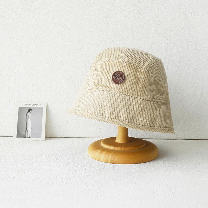 

Printed Valley Feather, Design Sense Corduroy Fisherman Hat Children s Autumn and Winter Versatile Literary Retro Leather Standard Basin Hat бежевий