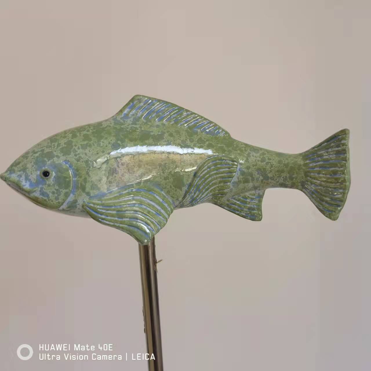 

1 шт. Керамічний Садовий Короп Смоляні Вироби Газонні Декоративні Прикраси Різнокольорові Рибки Смоляні Вироби Декоративне Мистецтво Двору Декорація