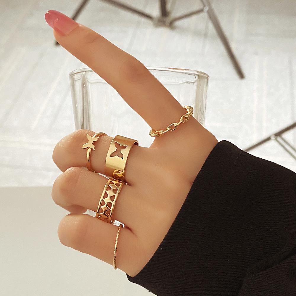 22-Piece Butterfly and Love Ring Set: European and American-Inspired Multi-Joint, Niche Design for Women