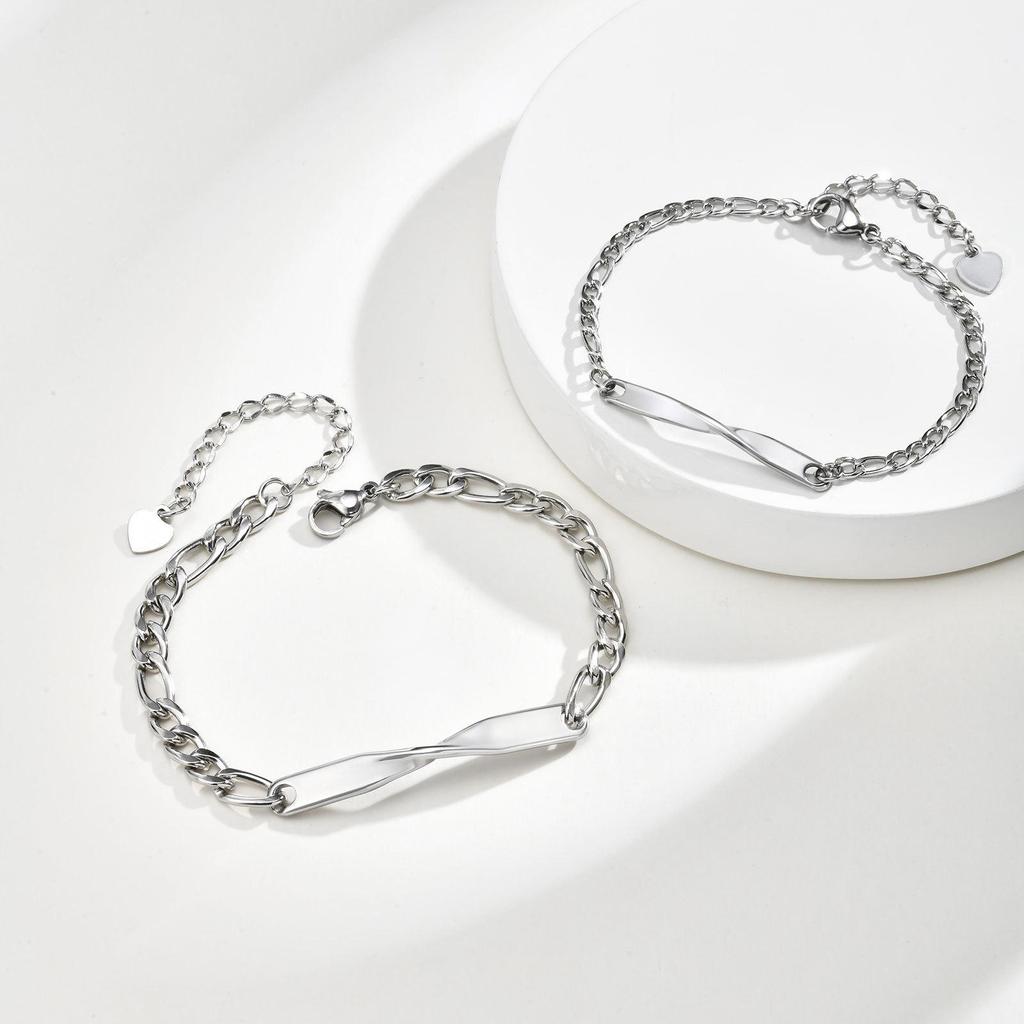 Stainless Steel Möbius Chain Bracelet in Gold - Everyday Wear Design (BR-2558)