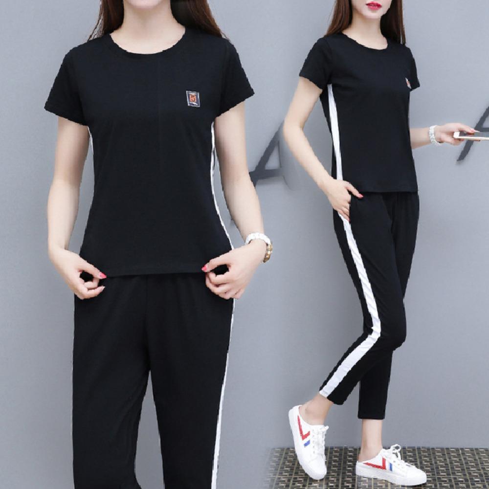 Women's Loose Fit Two-Piece Tracksuit Short Sleeve T-Shirt Elastic Waist Ankle Pants Casual Matching Outfit Set