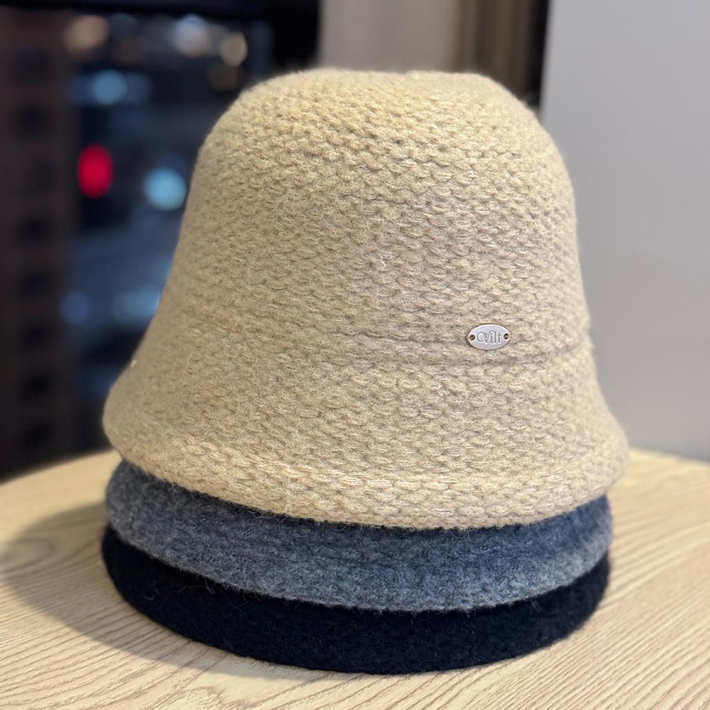 כובע סרוג אלגנטי בסגנון יפני חדש לנשים, סתיו וחורף, חם ויפה, כובע דלי מצמר, כובע פישרמן טרנדי עם סימן עגול קטן