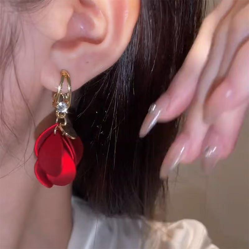 Elegant Red Matte Petal Earrings - 2025 Versatile High-End Fashion Dangles