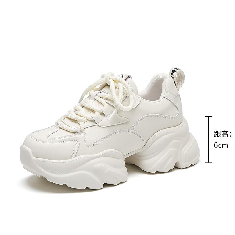 Eenfargede sportssko med tykk såle for kvinner Høy ankel Pustende fritidssko 10CM Mote tykksålede løpe- og fritidssko