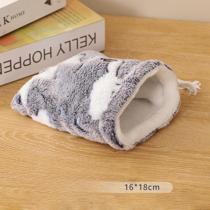 Hamster Sleeping Bag Warm Soft Plush Pet Sleep House Small Pet Bed for Hedgehog Guinea Pig Squirrel Pet Hamster Outing Pocket
