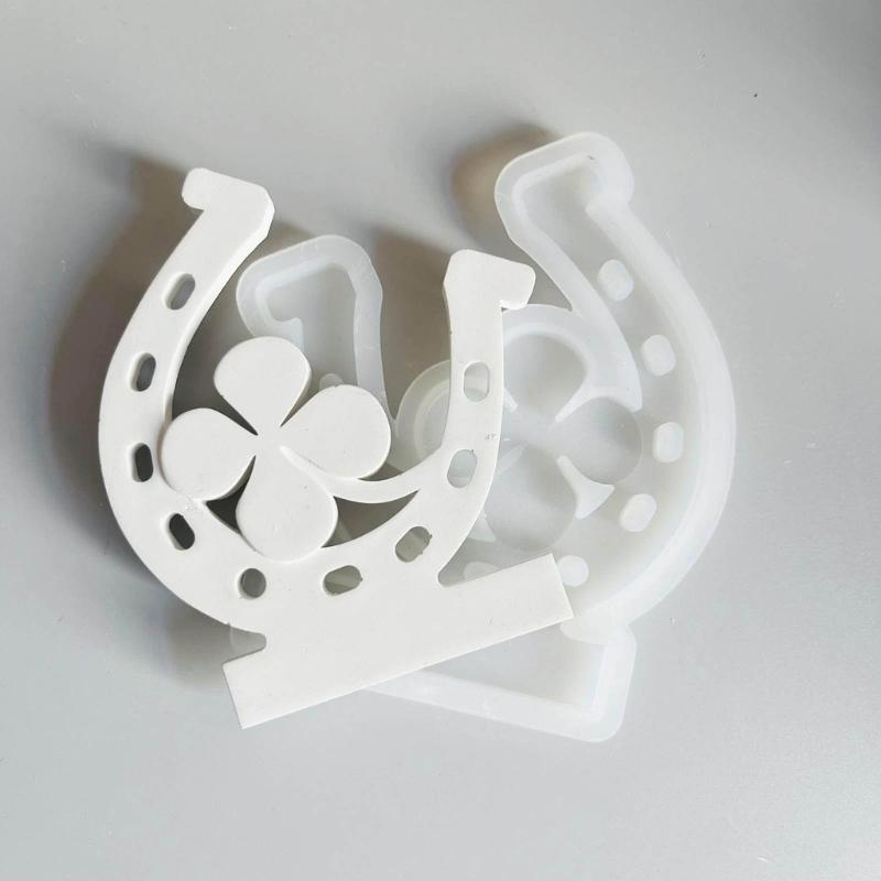 Horseshoe Fourth Leaf Clovers Candle Holder Silicones Molds Candlesticks Molds Castings Moulds for Table Decorations