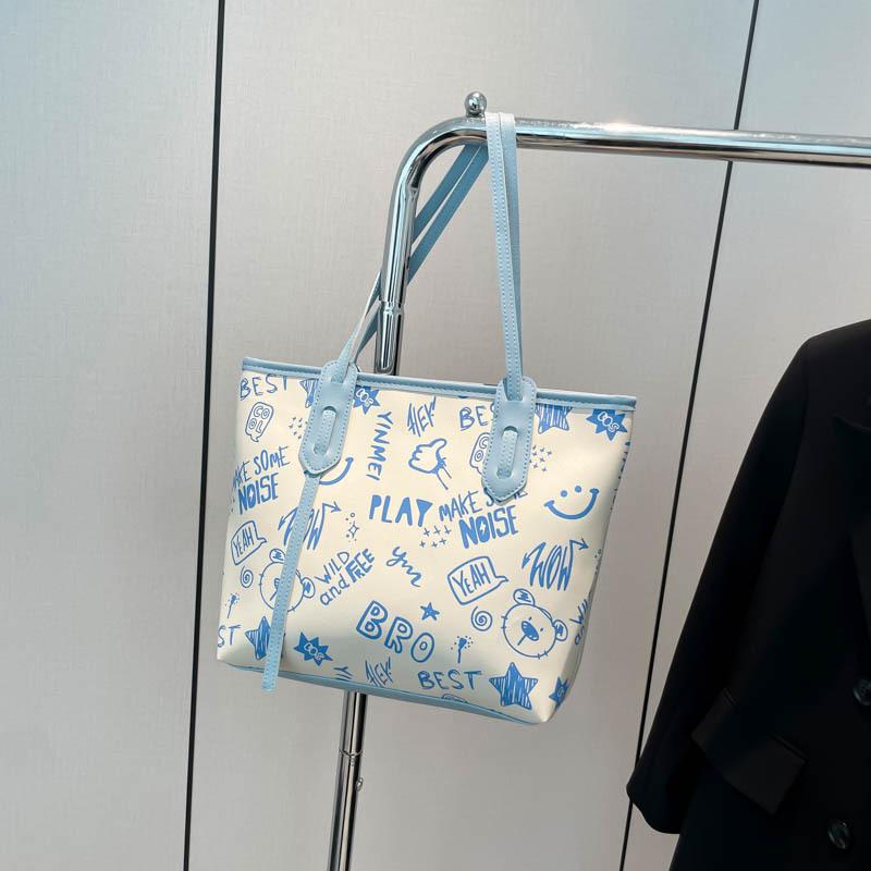 Large capacity armpit bag autumn and winter new cute cartoon printed shoulder bag sweet literary and artistic fan tote bag