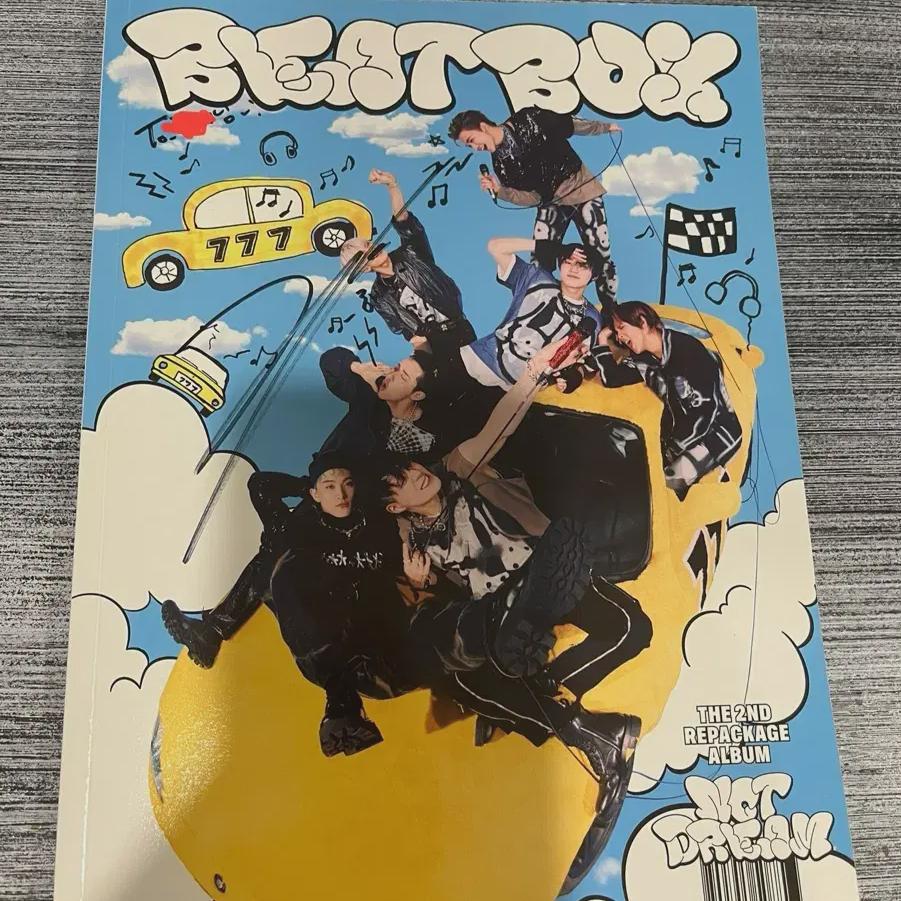 

NCT Хэчан с автографом