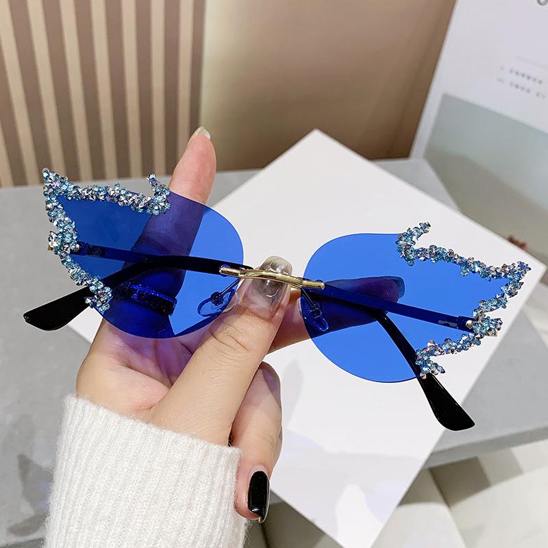 

Солнцезащитные очки без оправы с бриллиантами Big Flame Personality Luxury Flash Diamond Sunglasses Halloween Sunglasses