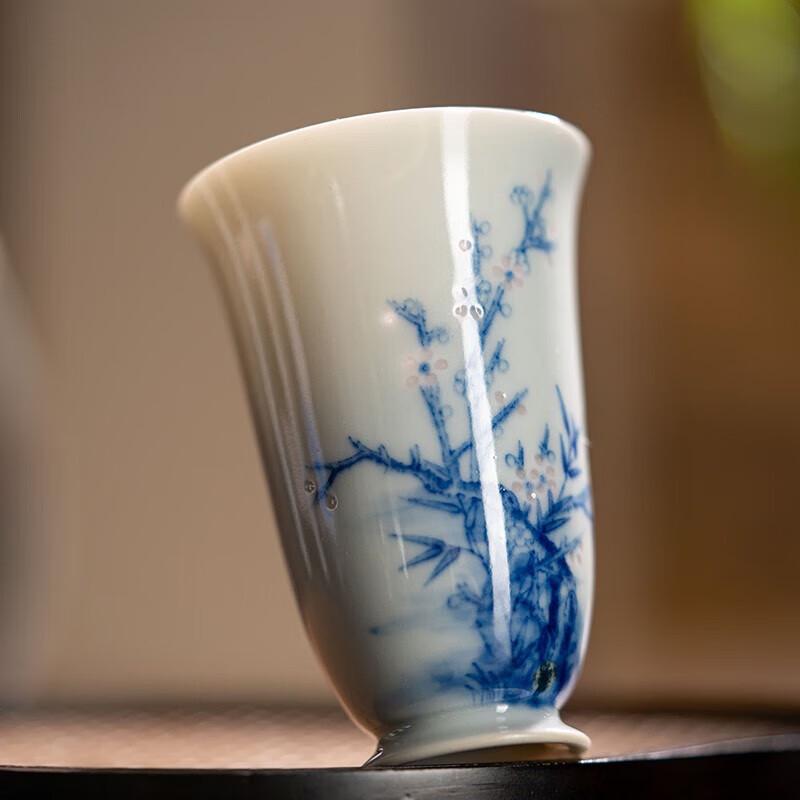 Jingdezhen Blue & White Plum Blossom Ceramic Master Tea Cup
