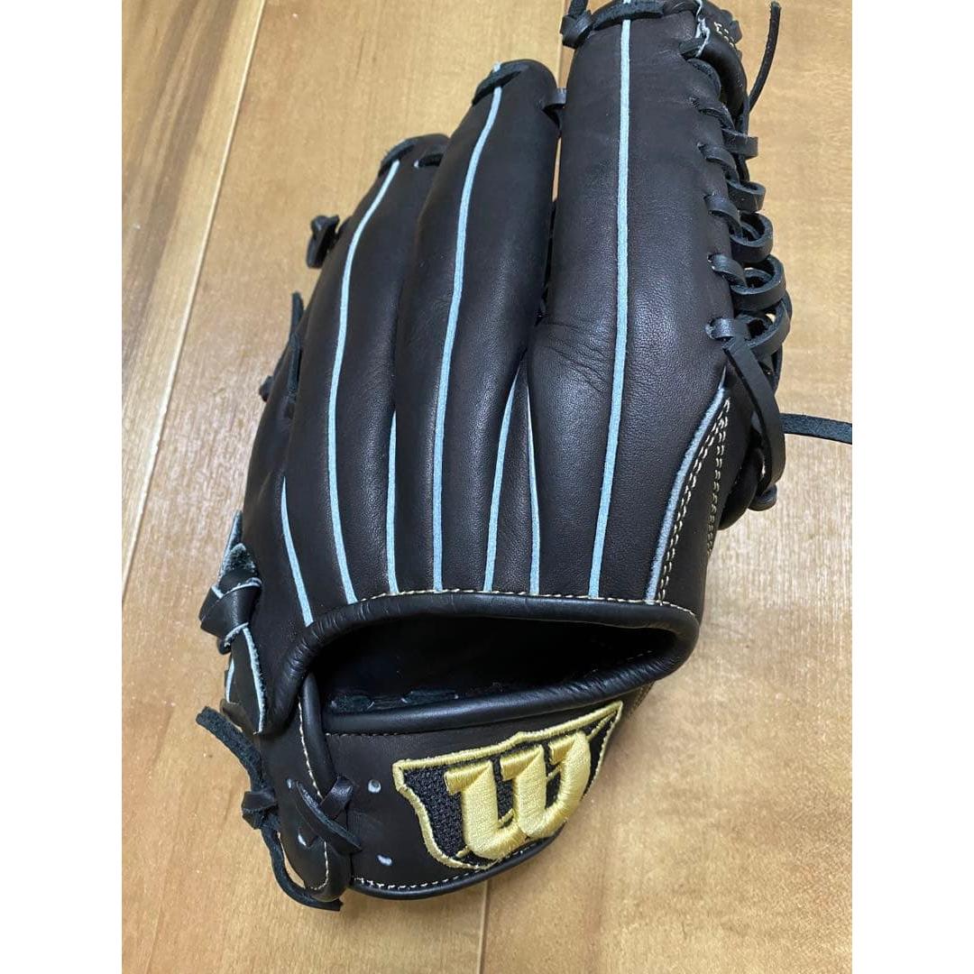 Used Wilson Softball Gloves Black Leather Striped