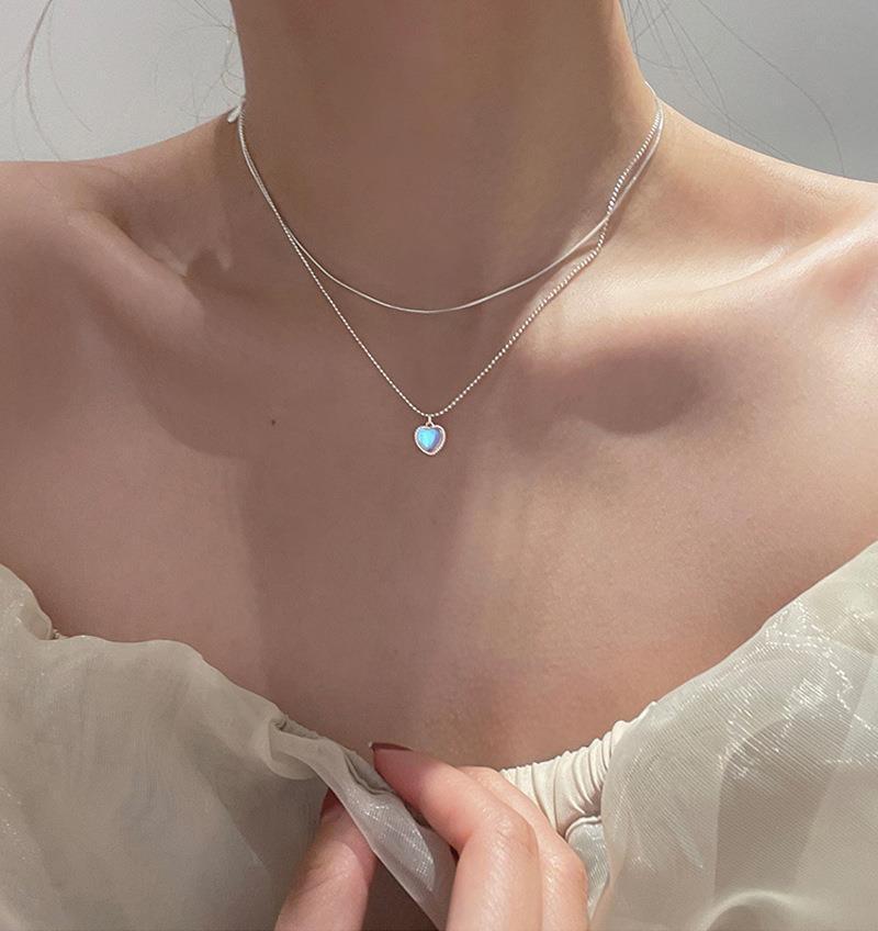 Elegant S925 Sterling Silver Water Drop Necklace - Women's Luxury Niche Design Choker with a Simple, Trendy Style.