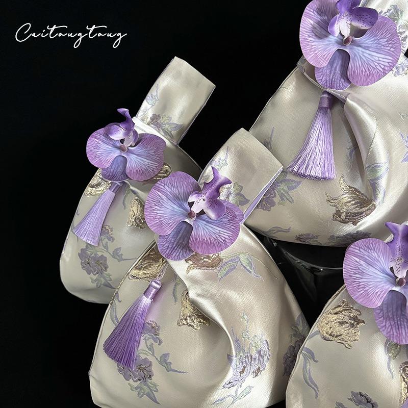Phalaenopsis Tassel Imitation Silk Gold Silk Jacquard Fabric Wrist Bag New Chinese Retro National Style Small Bag