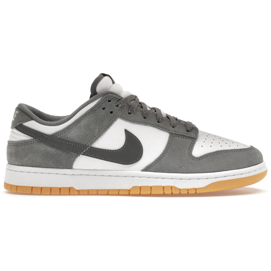 

Sneaker Nike Dunk Low Smoke Grey Gum 3M Swoosh(FV0389-100) 40.5