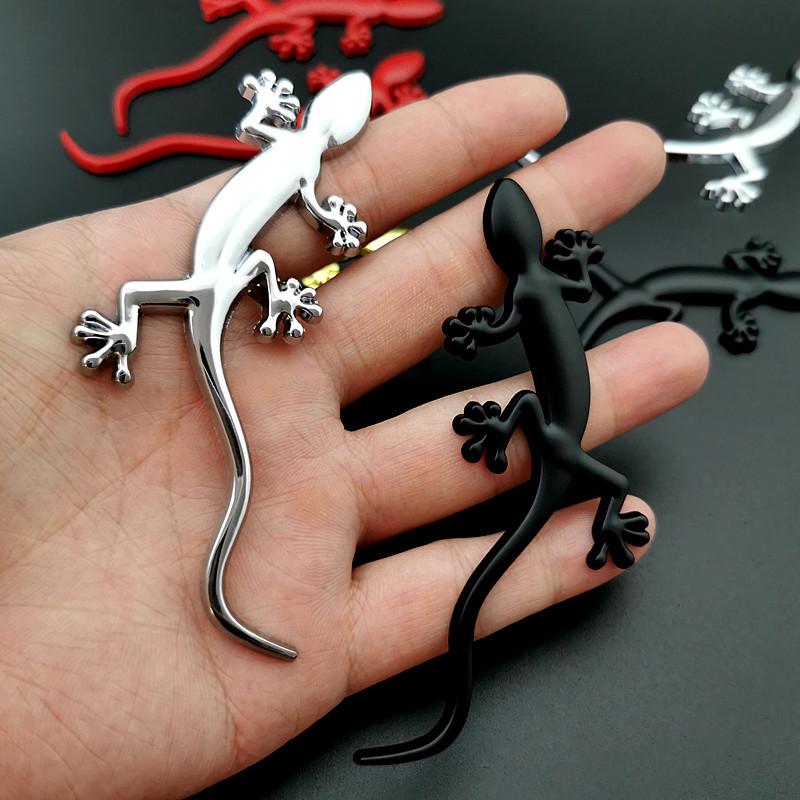 Gecko Car Emblem: Fun Metal Body & Tail Decoration Sticker
