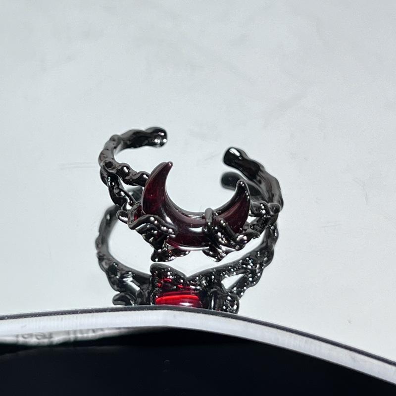 Dark Blood Red Crescent Rose Open Ring Sweet Cool Babes Venom Snake Niche High Sense Personality Ring Woman
