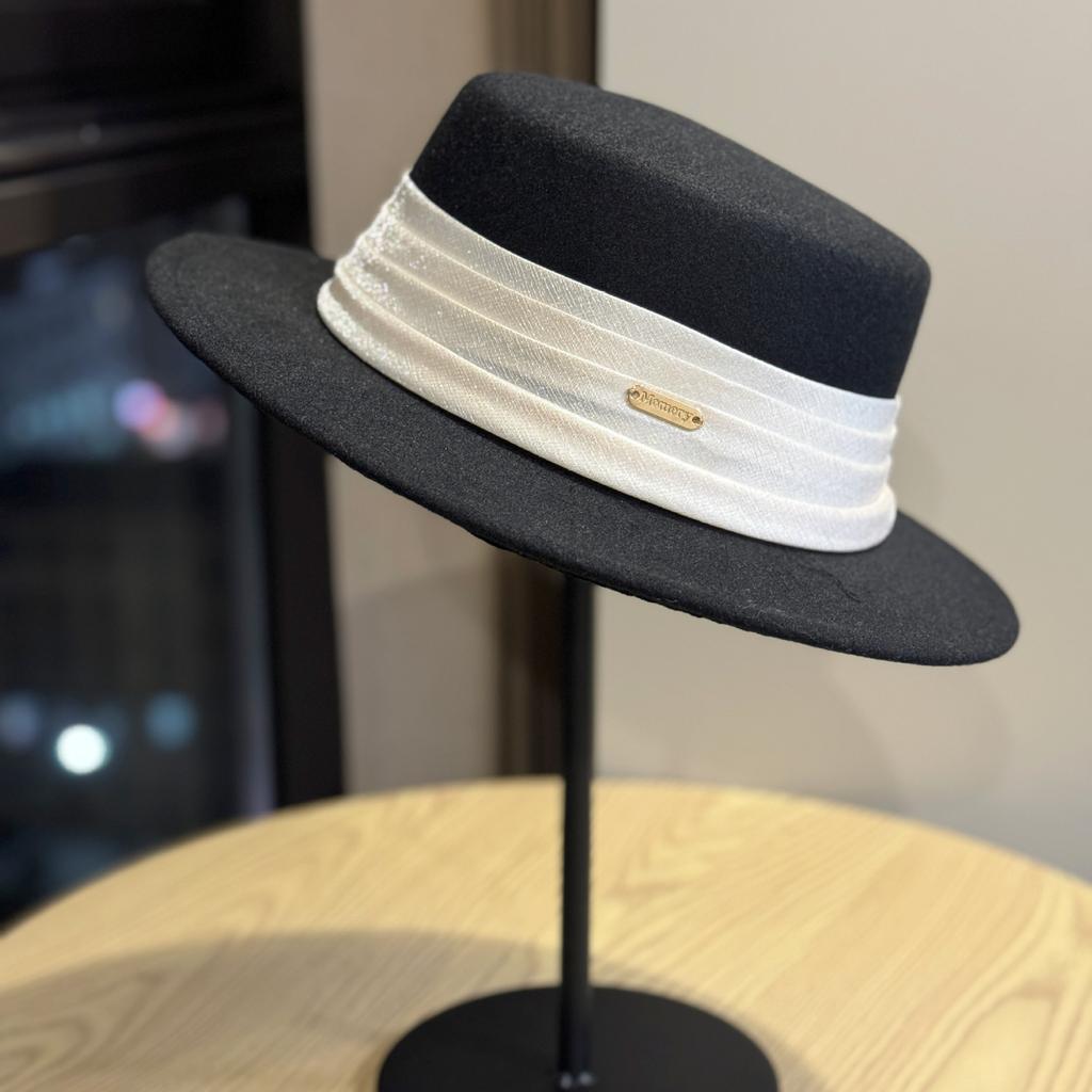 New Autumn and Winter Simple Flat-top Woolen Hat for Women British Retro Jazz Hat Travel Flat Brimmed Hat Fashion