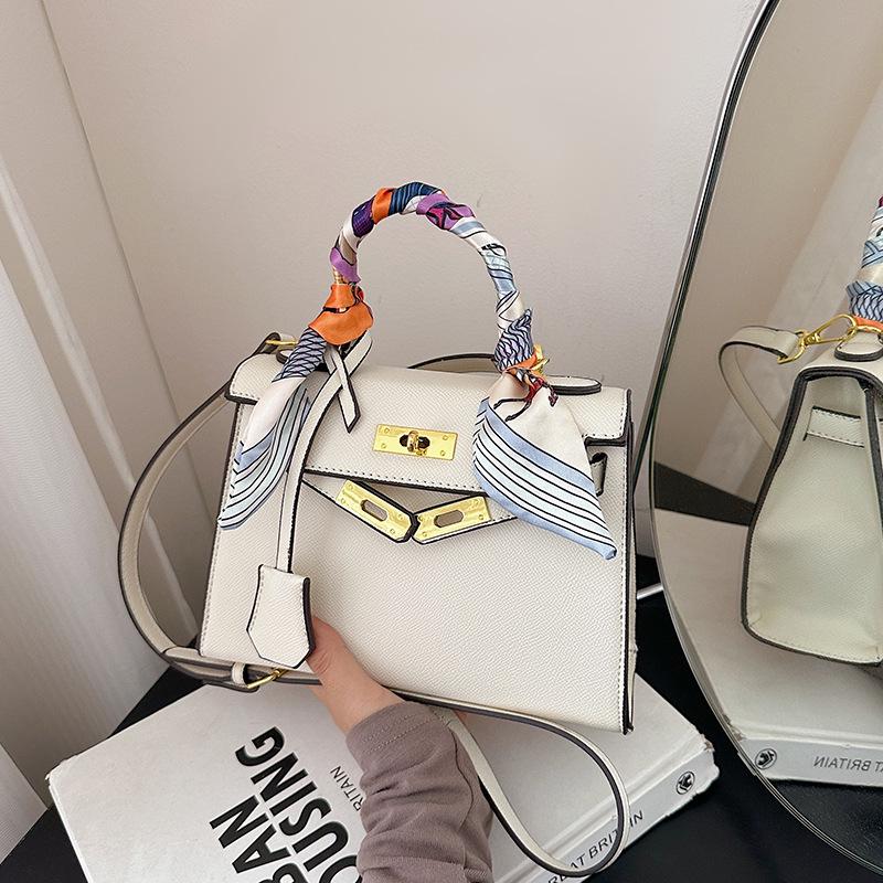 Women's Retro Crossbody Handbag with Versatile Scarf Style