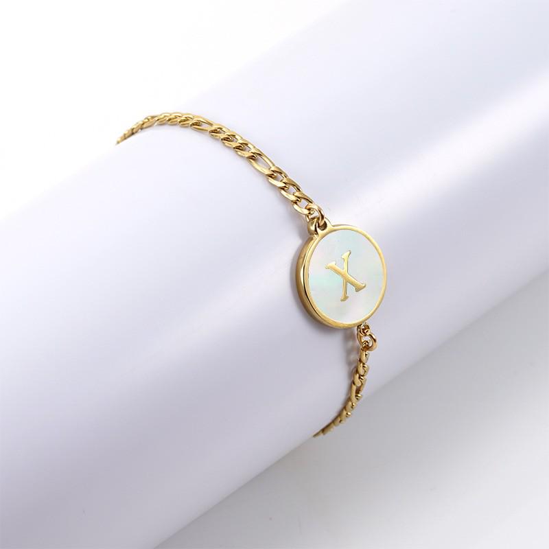 Pulsera Redonda de Acero Inoxidable 18K Europea con Letra para Mujer - Joyería de Mano Moderna y Elegante