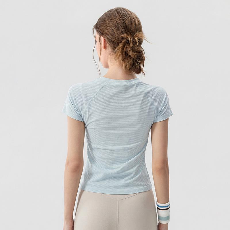 Women's Seamless Nude-Fit Short Sleeve Yoga Top - Quick-Dry, Sweat-Wicking, Shaping Tight Fit