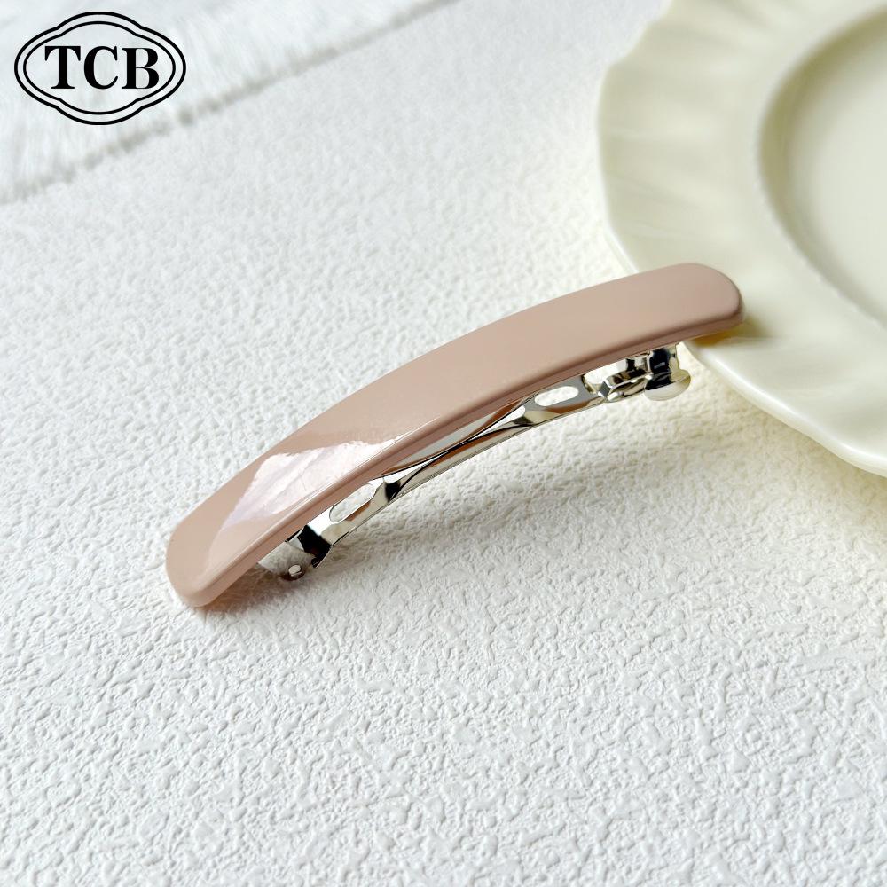 Minimalist Leopard Print Square Hair Clip: Shiny Spring Clip for Women's Half-Up Styles