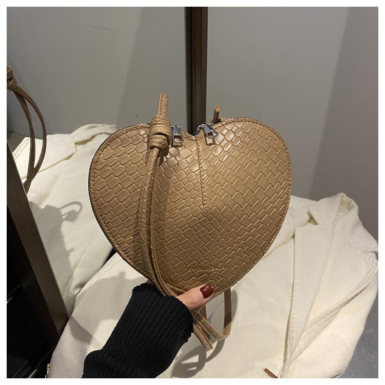 

Повседневная плетеная сумка весна новая мода простой персонализированный дизайн популярная на плечо мессенджер сумка-любовь хаки