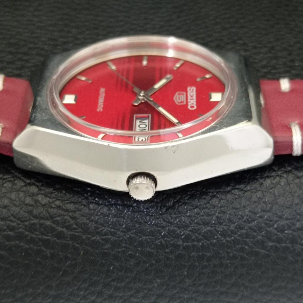 AUTOMATIC 6309A VINTAGE SEIKO 5 JAPAN MENS RED COLOR DIAL WATCH A701652-5 R206c-a701652