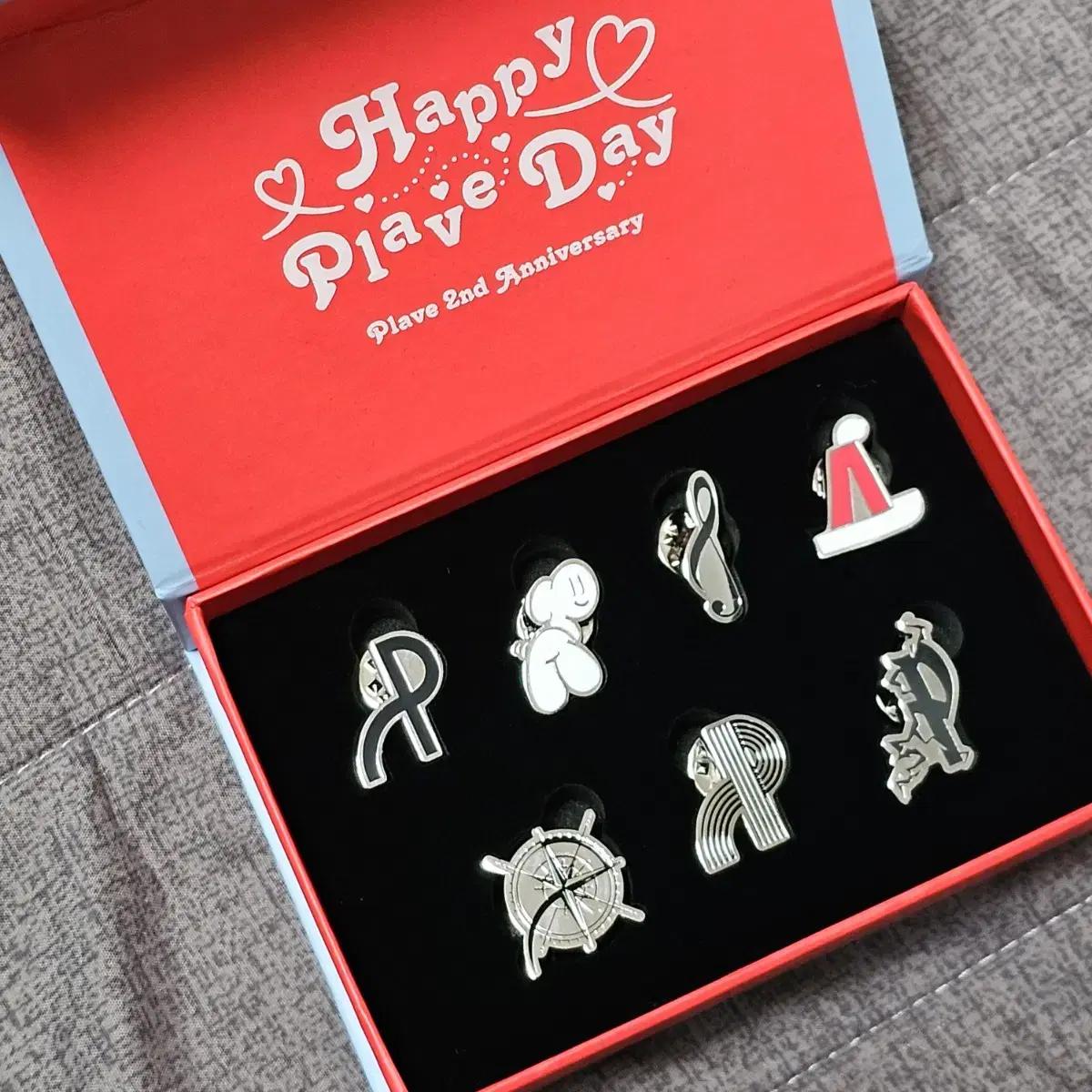 

Plave Popup Store Logo Badge