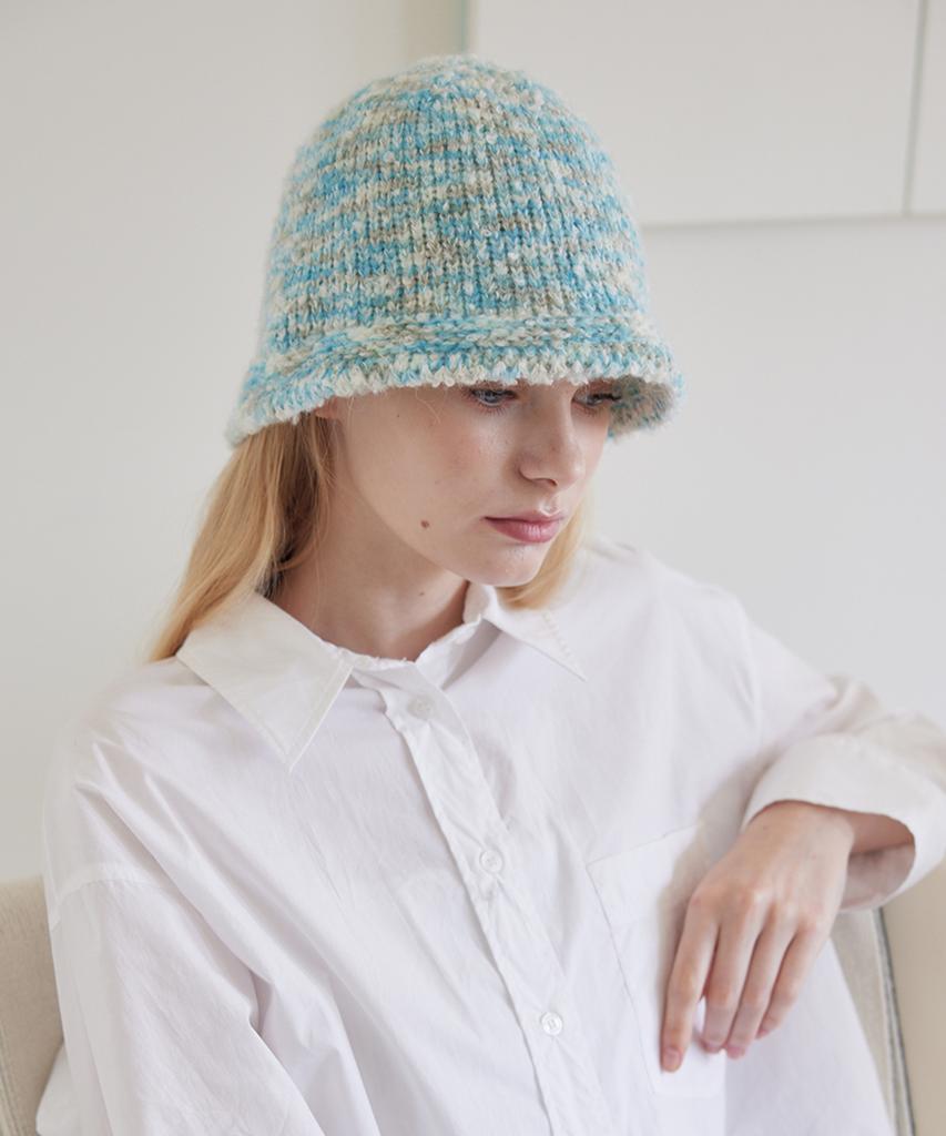 Olinkeompeulliteu Bubblegum Bucket Hat (Mint Gray)