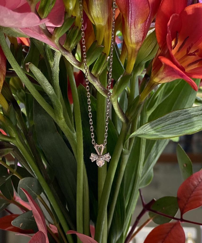 Kudos Heart, Pum Pum Necklace