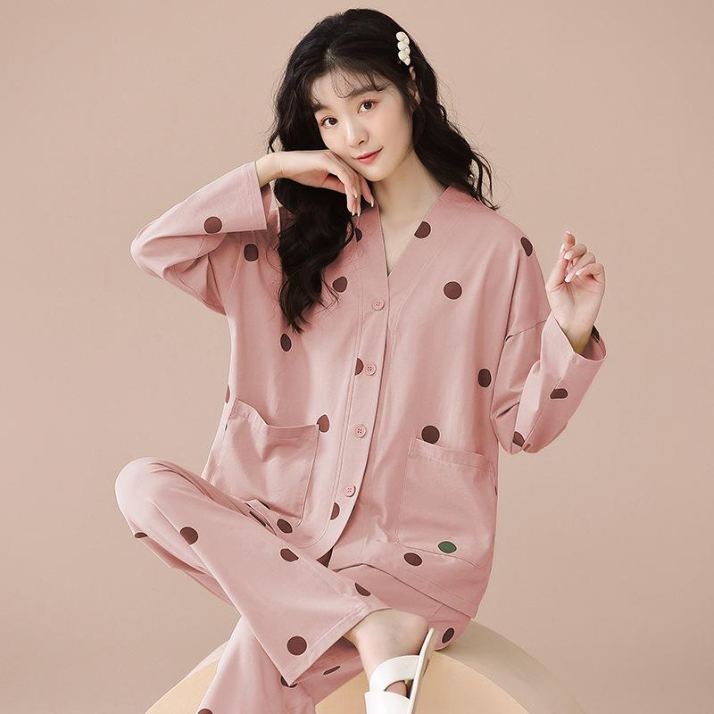 Autumn V-Neck Women's Pajamas Set: Cute Long-Sleeve, Plus-Size Homewear for Spring/Autumn.