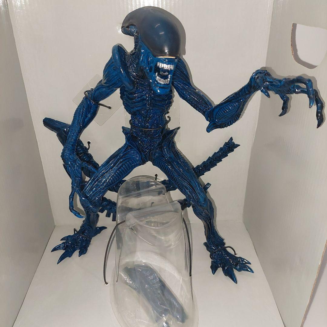 

[USED] Alien vs Predator Alien Real Figure