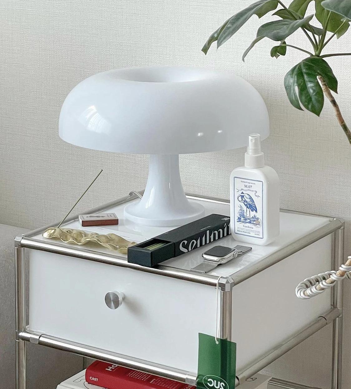 

Orange Mushroom Lamp Vintage Space-Era Table Light Trendy Minimalist Bedroom Decor Photo Prop Night Lamp for Modern Home білий