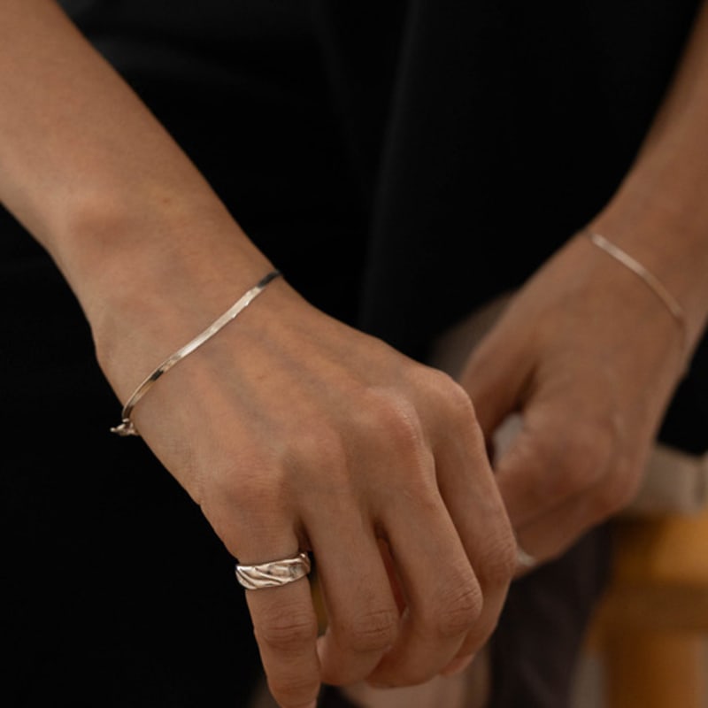 

eoustudio THE LINE B4 14cm