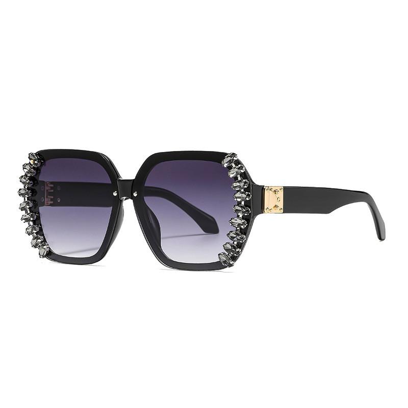 Oversized Female Sunglasses With Pc Lenses And Full Frame Uv400 Protection For Travel And Party Bright Black
