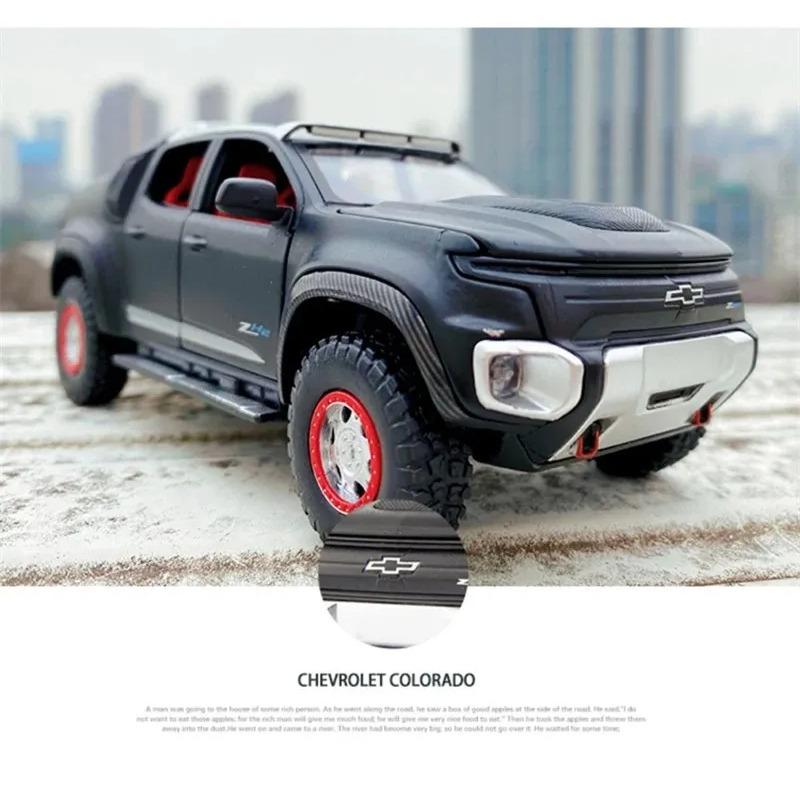 1/32 Chevrolet Colorado ZH2 Alloy Car Model Diecast Off-road Vehicles Simulation Sound and Light Children's Toys Collection Gift