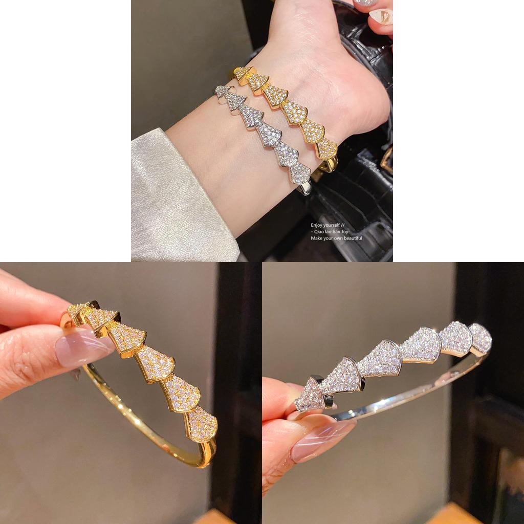 Gold Plated Zirconia Fanshaped Bracelet For Womens Elegant Wear