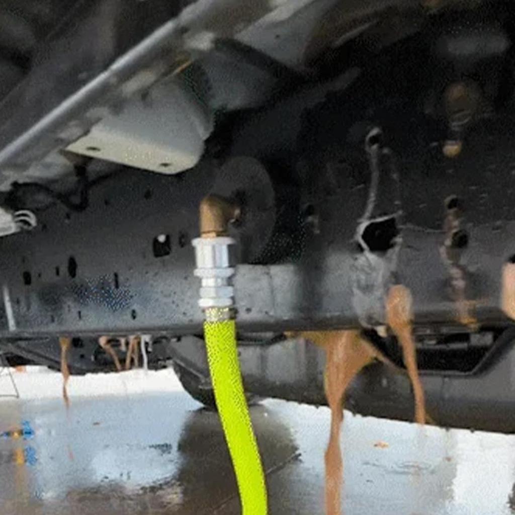 O-Ring Chassis Cleaner Flusher Kit Powerful Cleaning Hard-to-Reach Areas for Trucks & Off-Road Vehicles