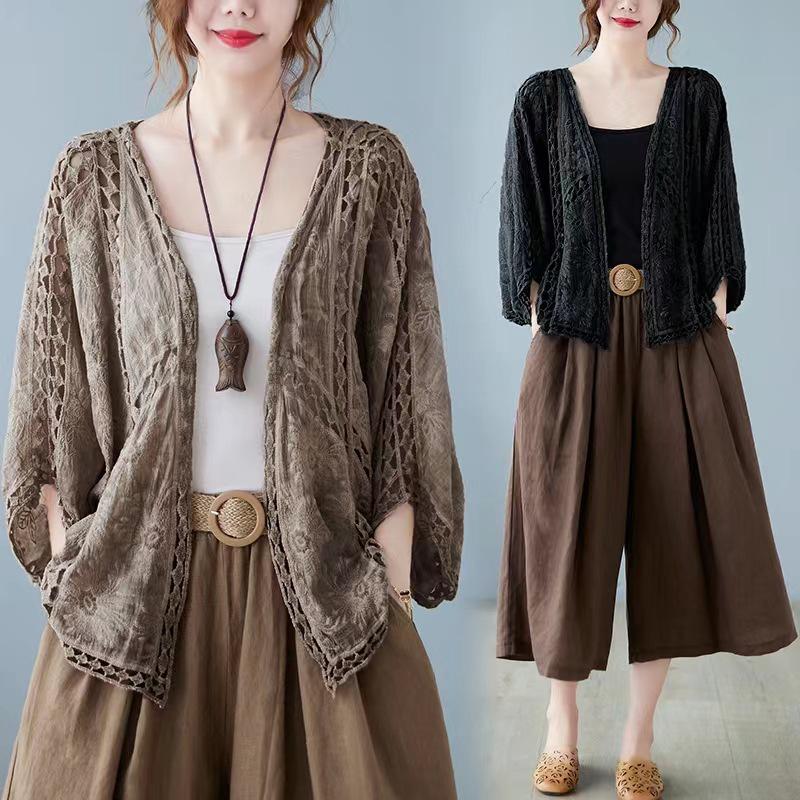

Korean-Style Women s Hollow Lace Batwing Sleeve Cotton Cardigan - Summer Retro Long Sleeve Top One Size