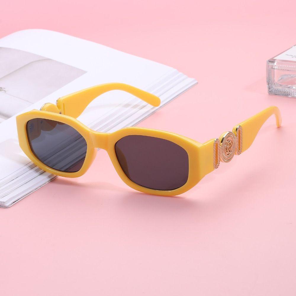 

Trendy Thick Frame with Metal Rose Design Sun Glasses Vintage Shades Irregular Sunglasses Yellow-Black Gray