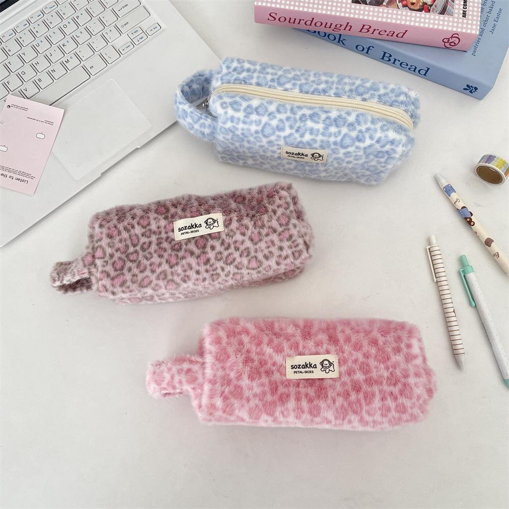 Ins Retro Leopard Plush Handheld Makeup Bag Female Cosmetic Bag Students Toiletry Bag High Beauty Pencil Case Stationery Pouch