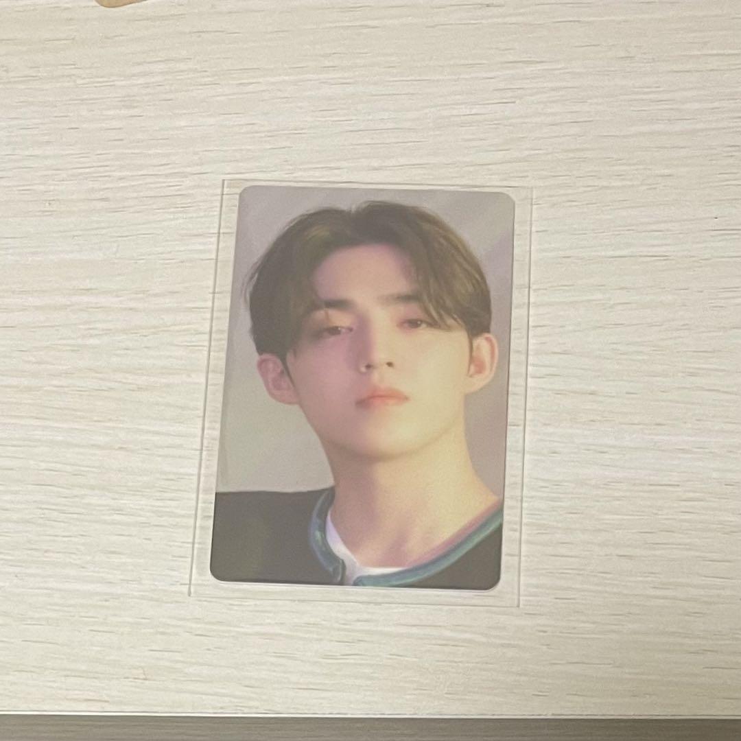 

[USED] Admission Bonus Hive Insight Seventeen S.Coups Trading Cards Seventeen