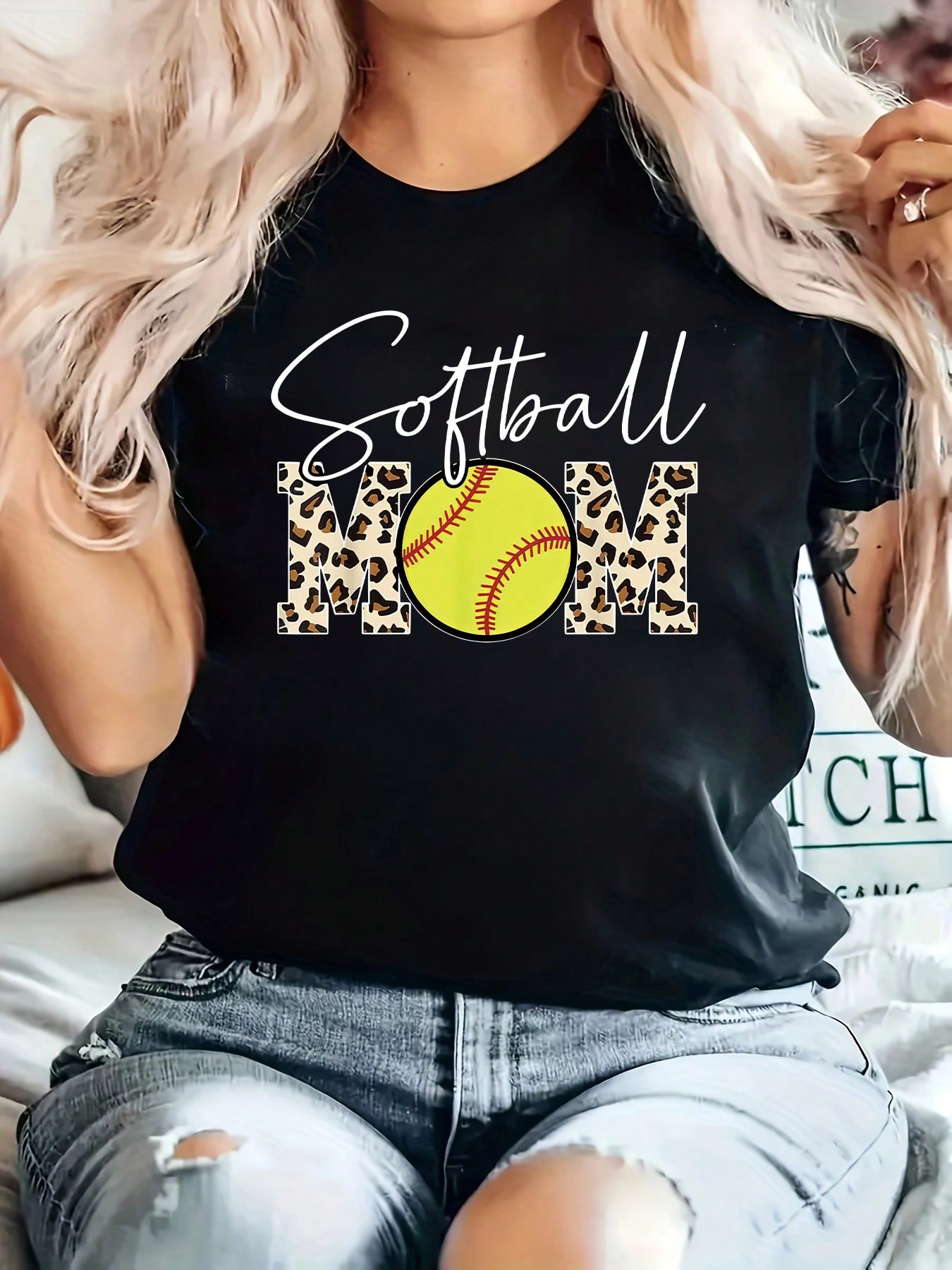 Softball Mom Leopard Print Graphic T-shirt XXL