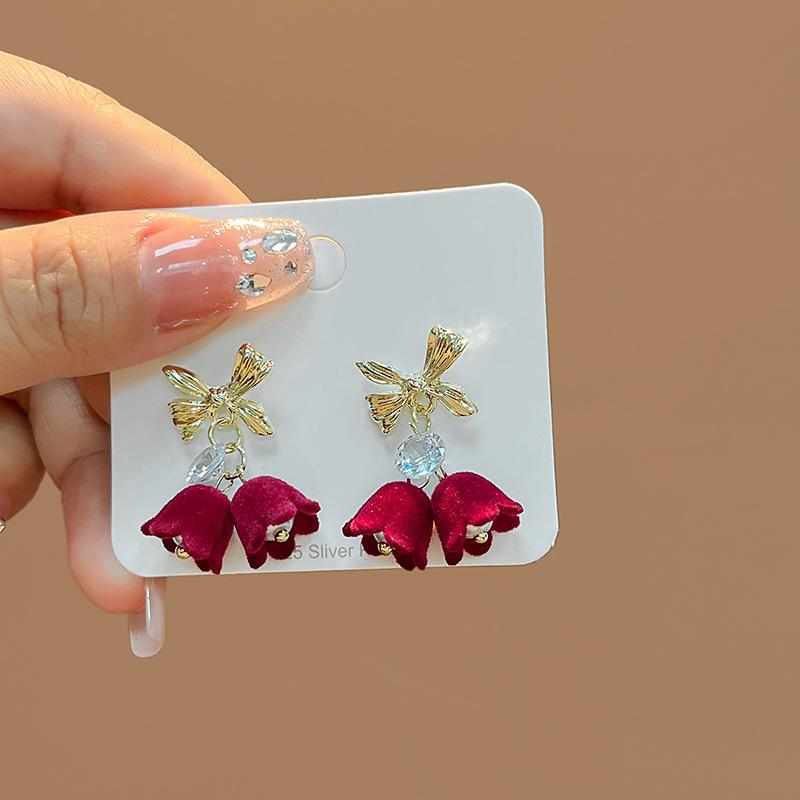 

Autumn And Winter Red Bow Pendant Flower Love Stud Earrings Festive Red Gentle Earrings Women