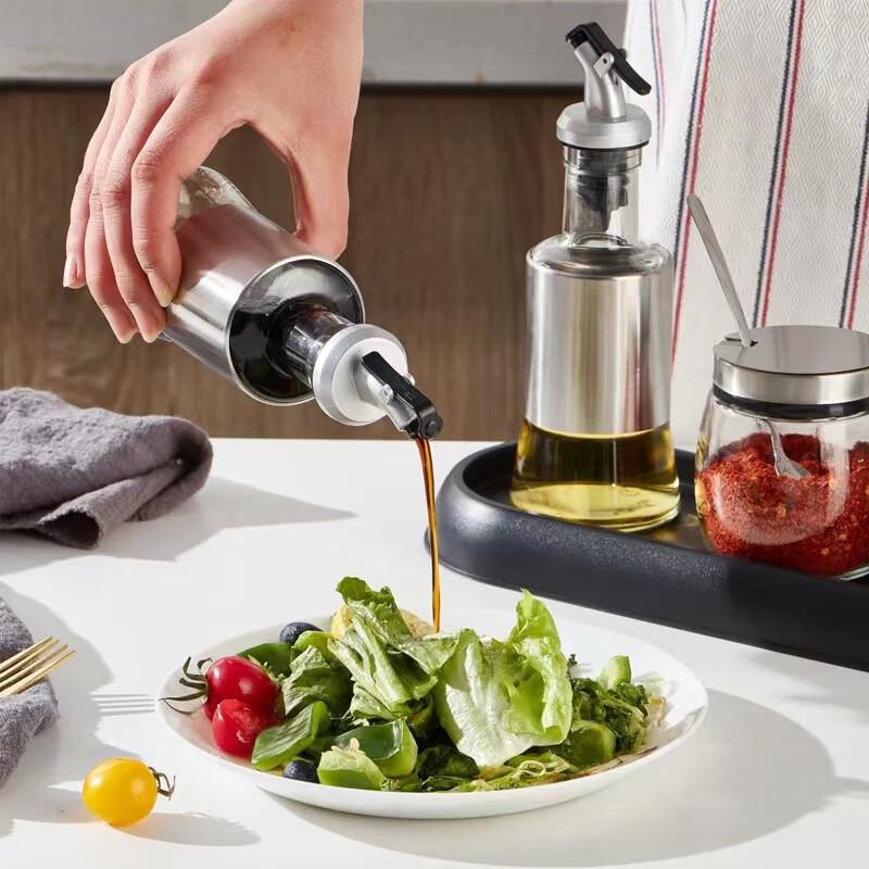 Chui Shan Hai Glass Condiment Dispenser Set