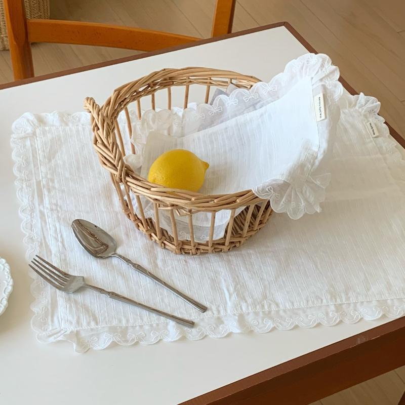 Korean Style Soft Flounced Lace Ruffle Placemats Non-Slip Dustproof Table Pads for Living Room Tea Table Decor