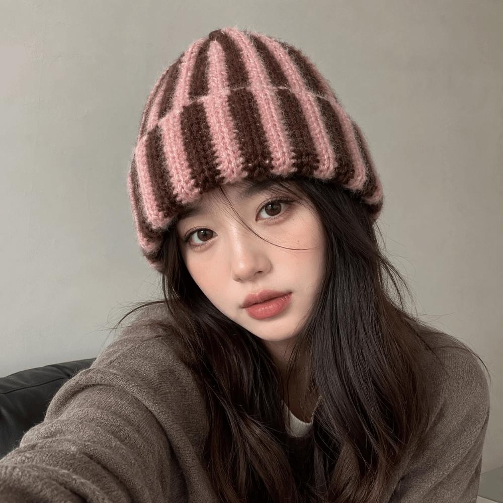 Soft Ribbed Knit Cap Color Blocked Warm Hat Brimless Striped Beanie Hat Autumn Winter