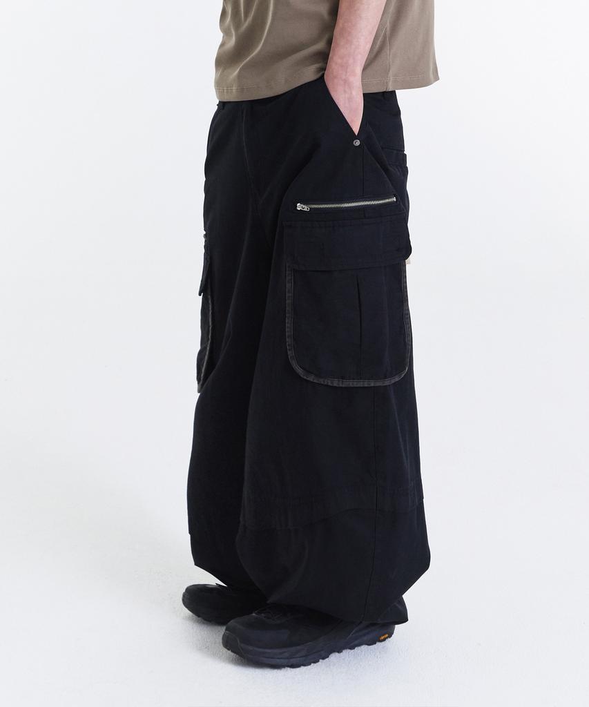 Gicheol Vintage Zip Cargo Balloon Pants (Washed Black)